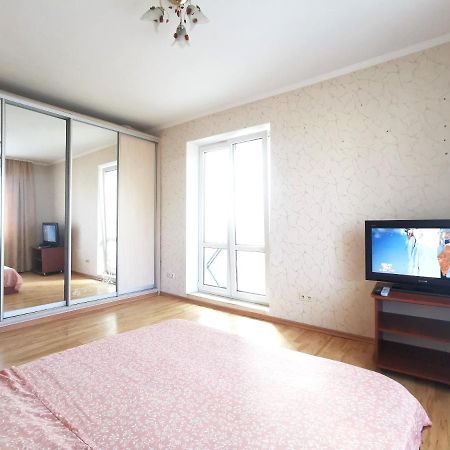 Lavina Mall Apartments 4 Sumy Esterno foto